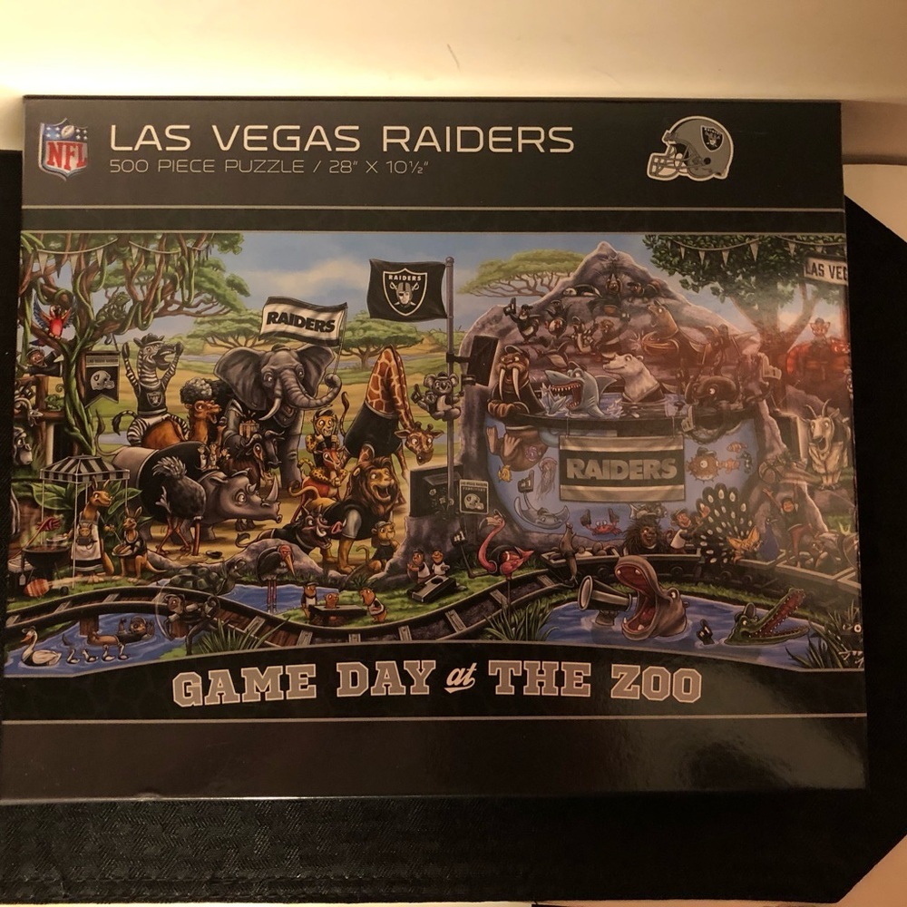 Riders by Lee Las Vegas Raiders Puzzle - Black and Gray